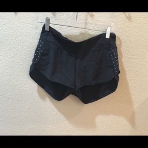 Lululemon black shorts